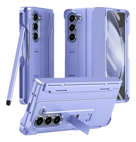 Capas para Galaxy Z Fold 7 com suporte de mesa e S Pen, em vários ângulos sobre fundo branco.